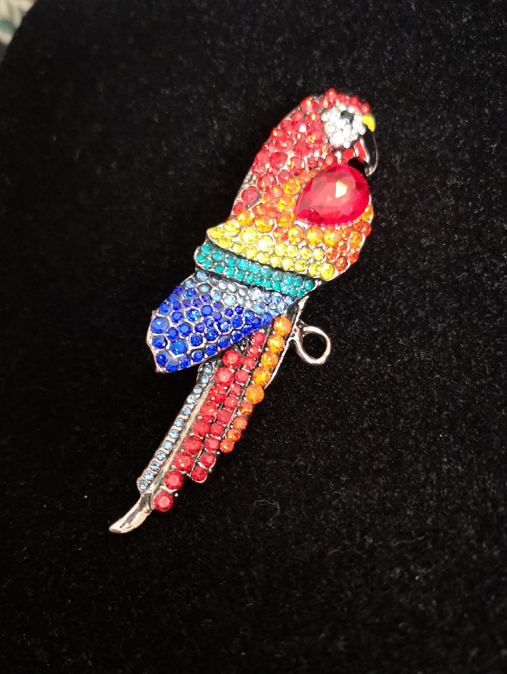 Fantastic Statement Parrot Brooch Estate Jewelry in Excellent Condition 3.5"